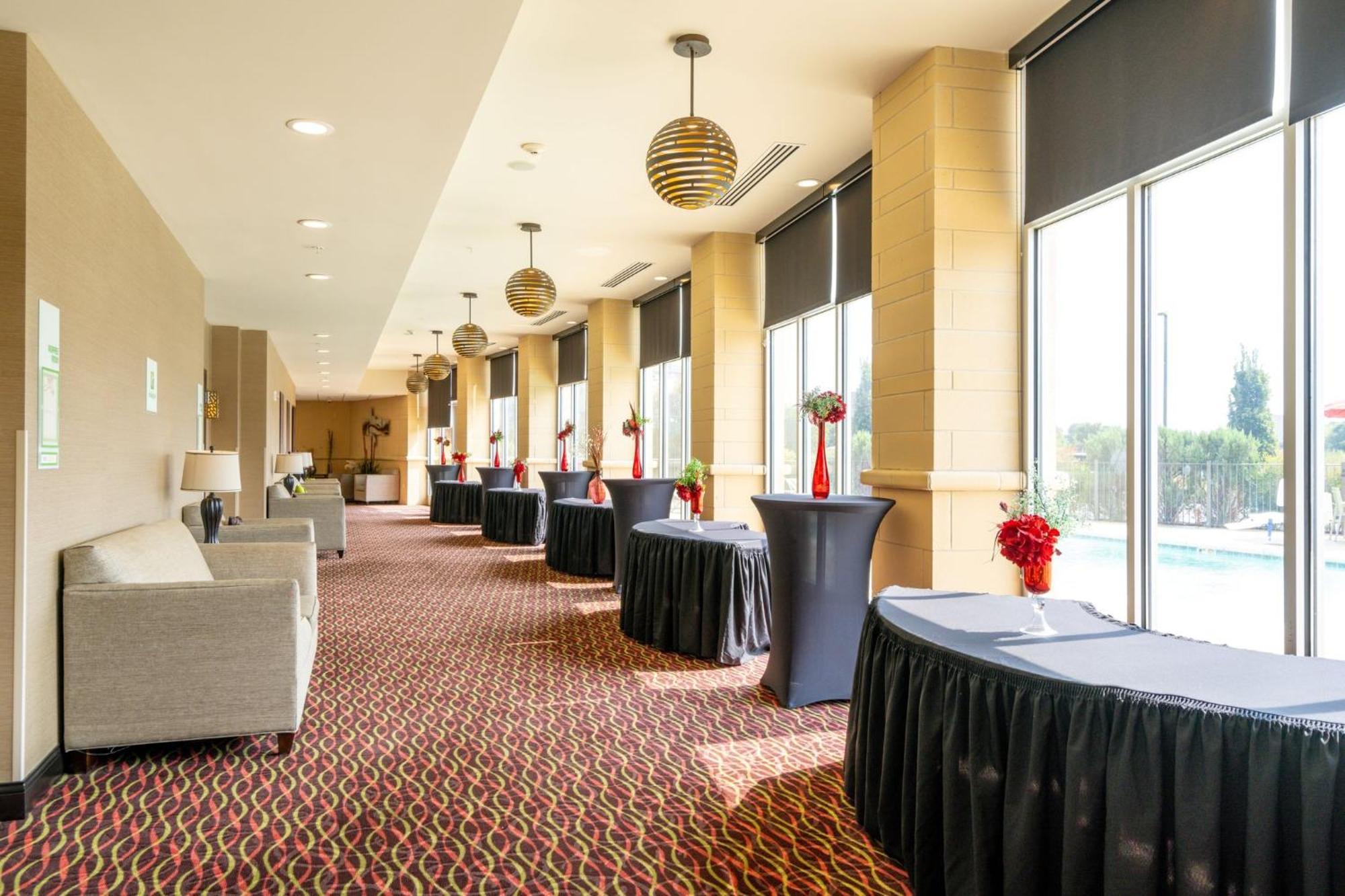 Holiday Inn Murfreesboro By Ihg מראה חיצוני תמונה